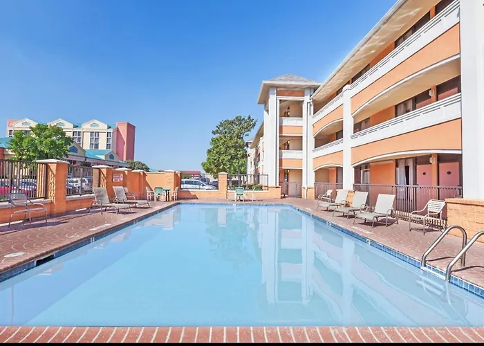 Resorts Guide Surestay By Best Western Irving Grapevine Dfw North